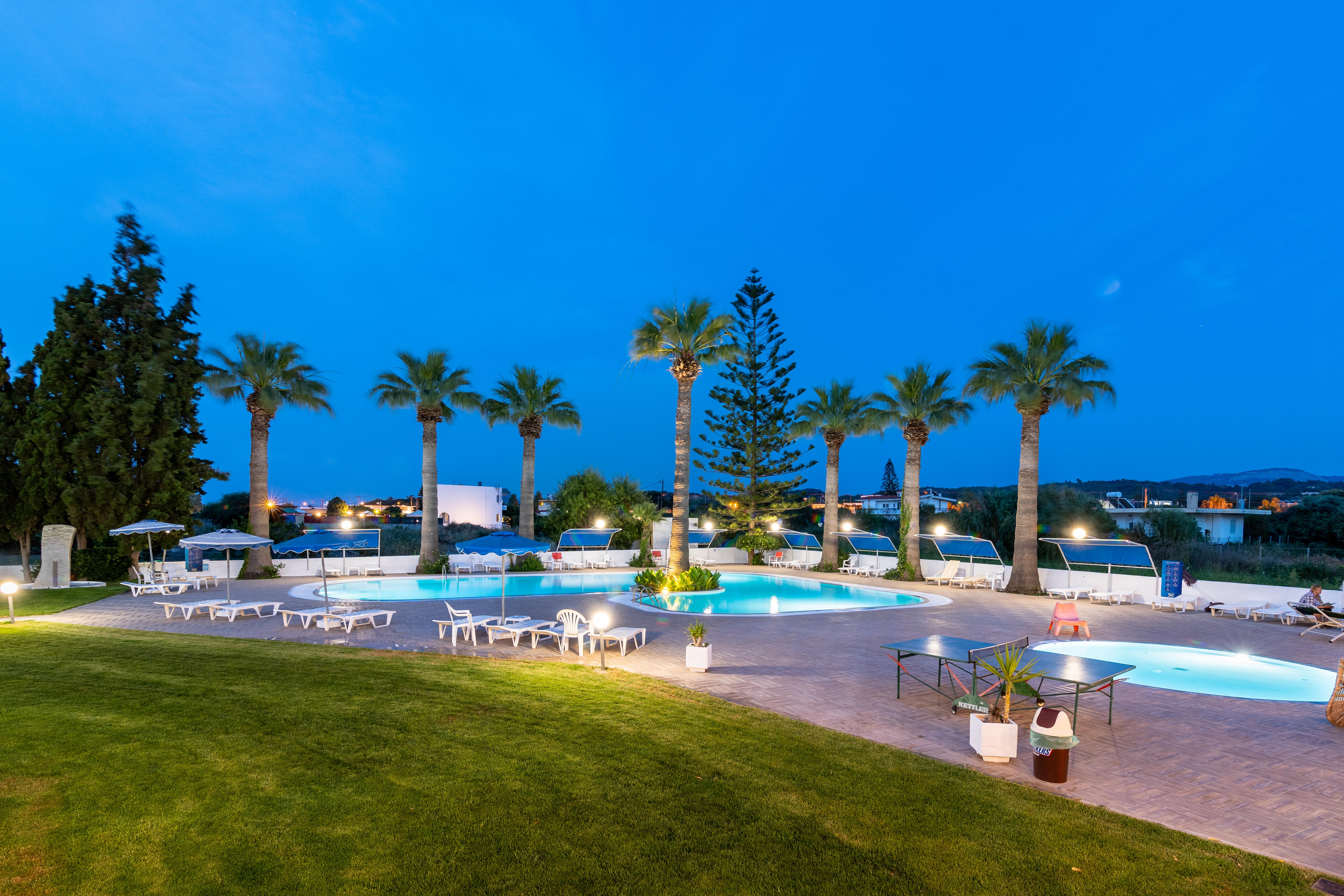 Sabina Hotel Theológos Екстериор снимка
